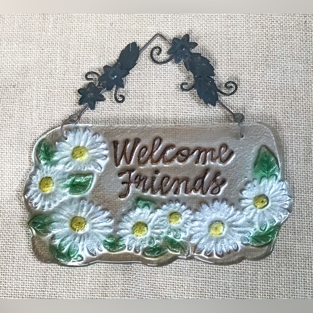 Welcome Friends Floral Glass Sign Daisy Cottage Fairy Core Garden Summer Happy